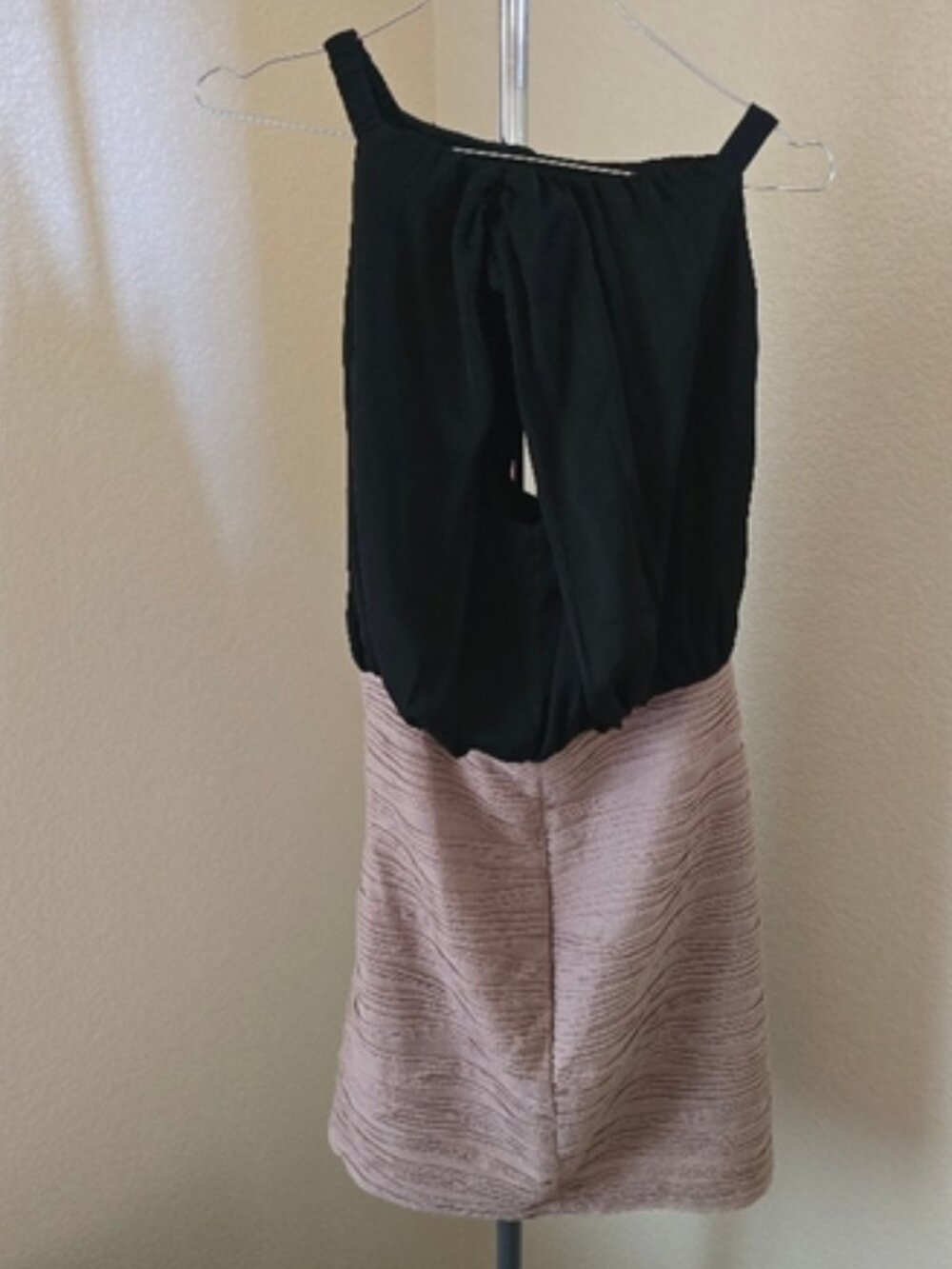 Esley Pullover Midi Dress Black and Tan